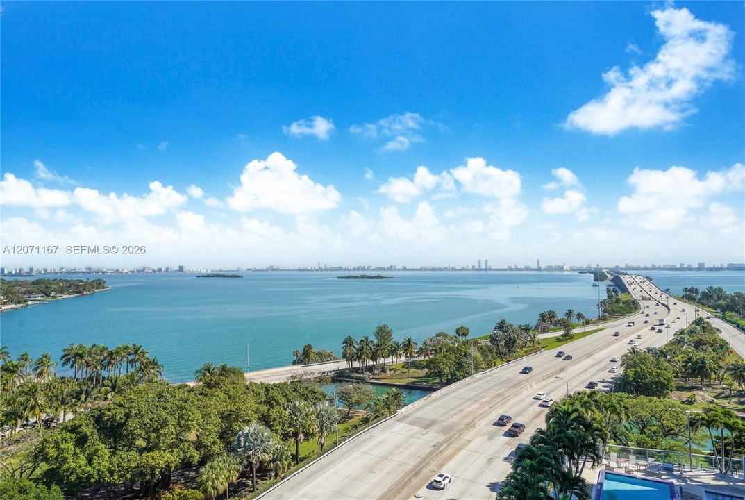 For Rent: $4,500 (2 beds, 2 baths, 1158 Square Feet)