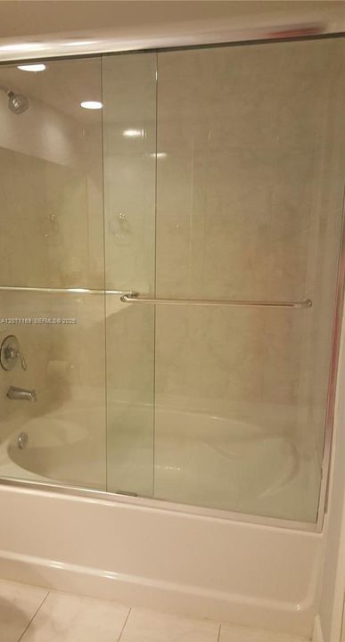 В аренду: $2,850 (2 спален, 2 ванн, 1174 Квадратных фут)