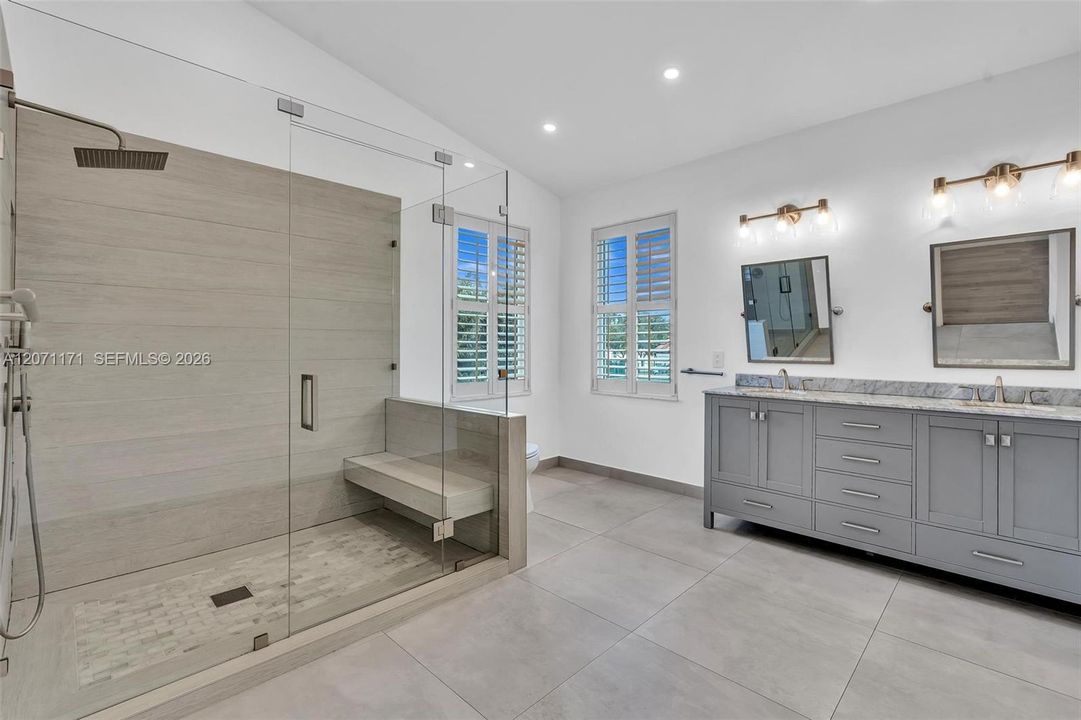 For Rent: $8,750 (4 beds, 3 baths, 3200 Square Feet)
