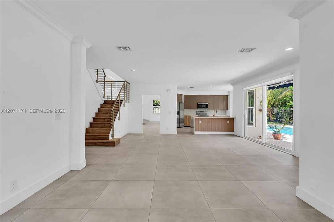 For Rent: $8,750 (4 beds, 3 baths, 3200 Square Feet)