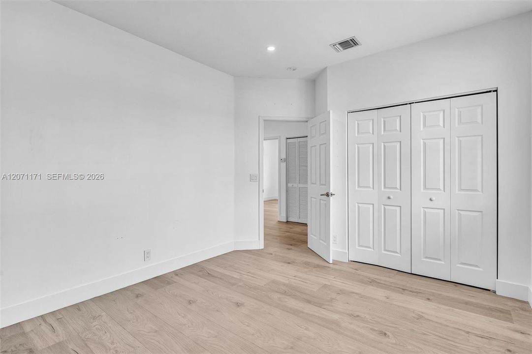 For Rent: $8,750 (4 beds, 3 baths, 3200 Square Feet)