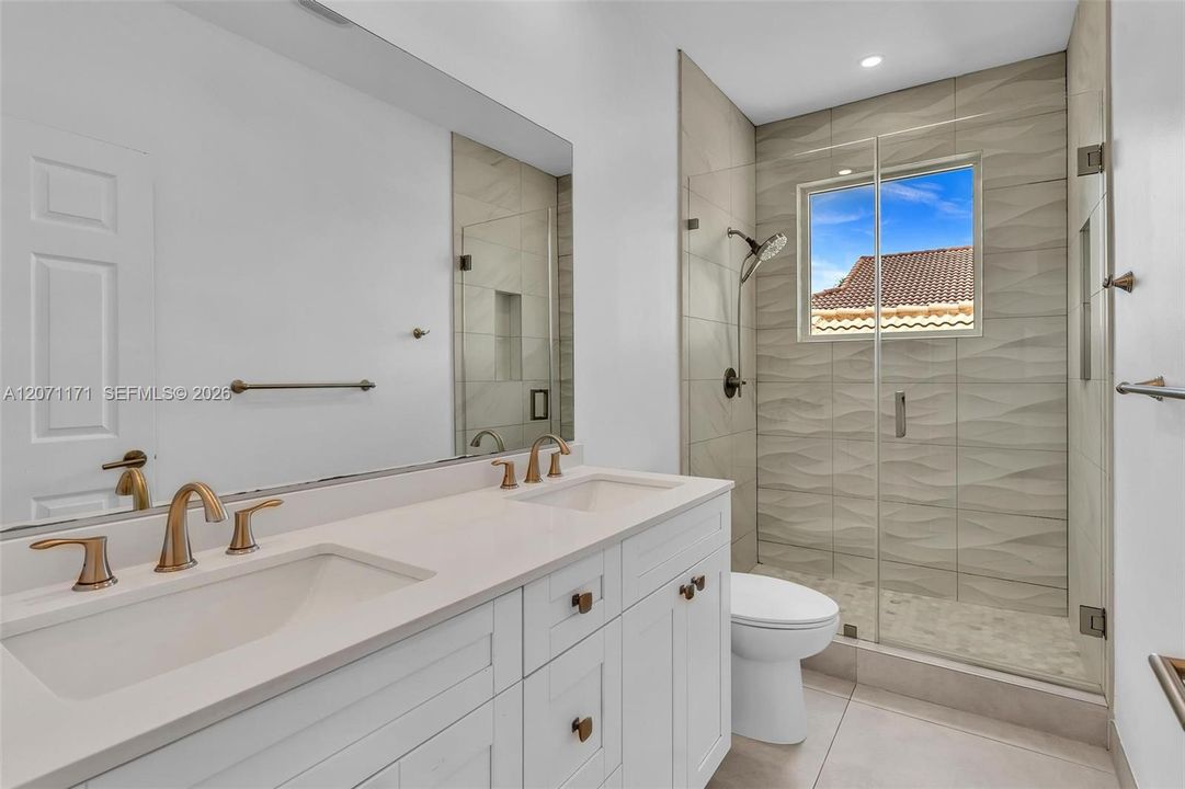 For Rent: $8,750 (4 beds, 3 baths, 3200 Square Feet)
