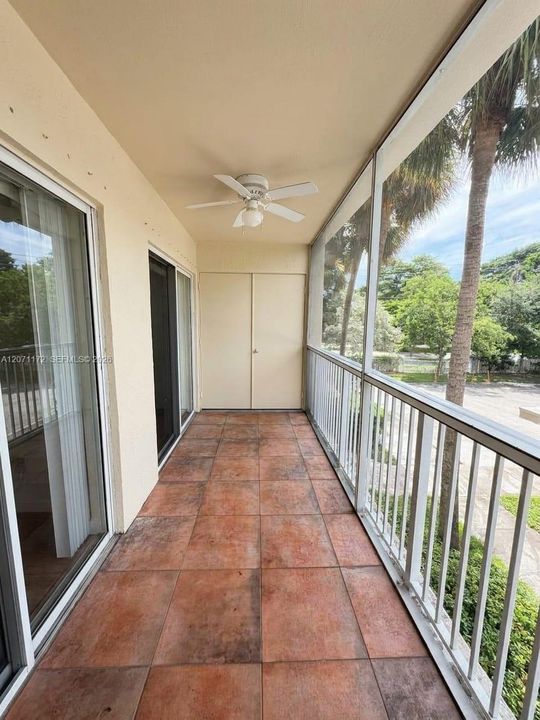 For Rent: $3,000 (3 beds, 2 baths, 1084 Square Feet)