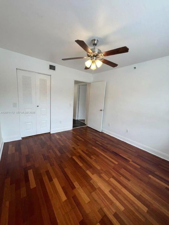 For Rent: $3,000 (3 beds, 2 baths, 1084 Square Feet)