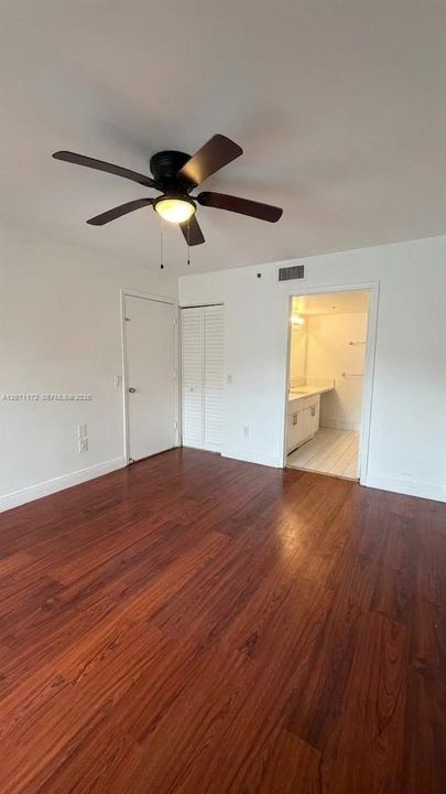 For Rent: $3,000 (3 beds, 2 baths, 1084 Square Feet)