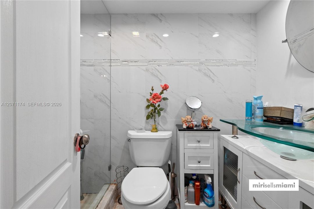 For Sale: $599,000 (2 beds, 2 baths, 1488 Square Feet)