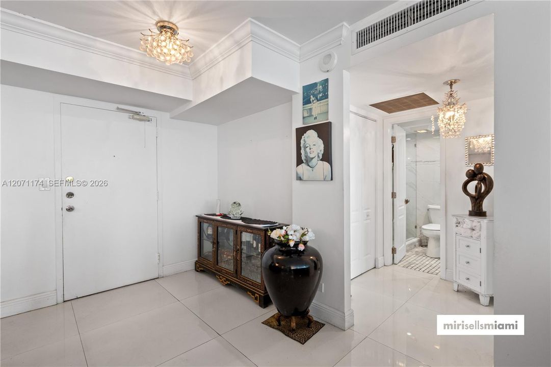 For Sale: $599,000 (2 beds, 2 baths, 1488 Square Feet)