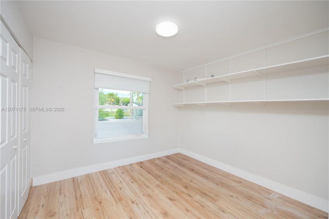 En Venta: $799,000 (4 camas, 2 baños, 1689 Pies cuadrados)