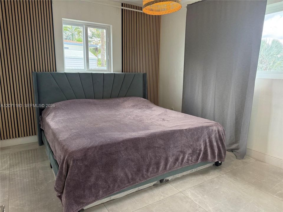 For Rent: $3,200 (3 beds, 2 baths, 1334 Square Feet)
