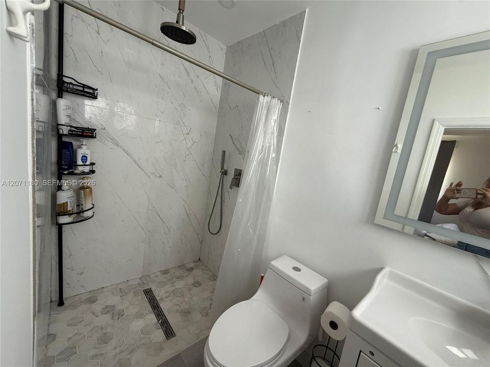 For Rent: $3,200 (3 beds, 2 baths, 1334 Square Feet)