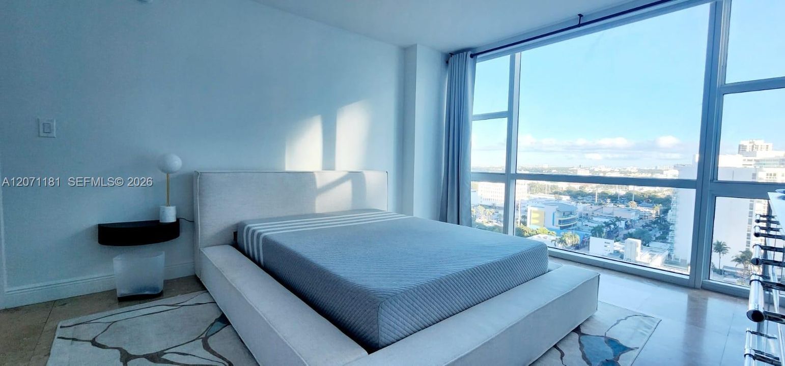 For Rent: $5,900 (2 beds, 2 baths, 1080 Square Feet)