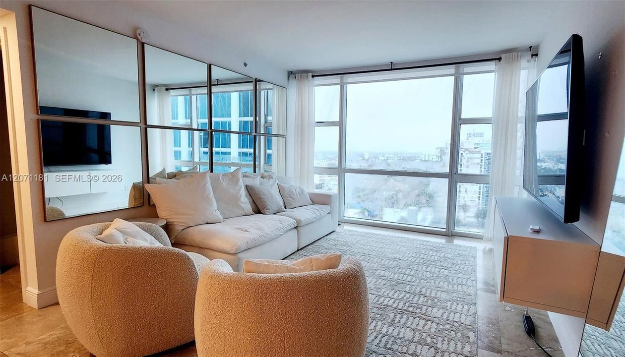 For Rent: $5,900 (2 beds, 2 baths, 1080 Square Feet)