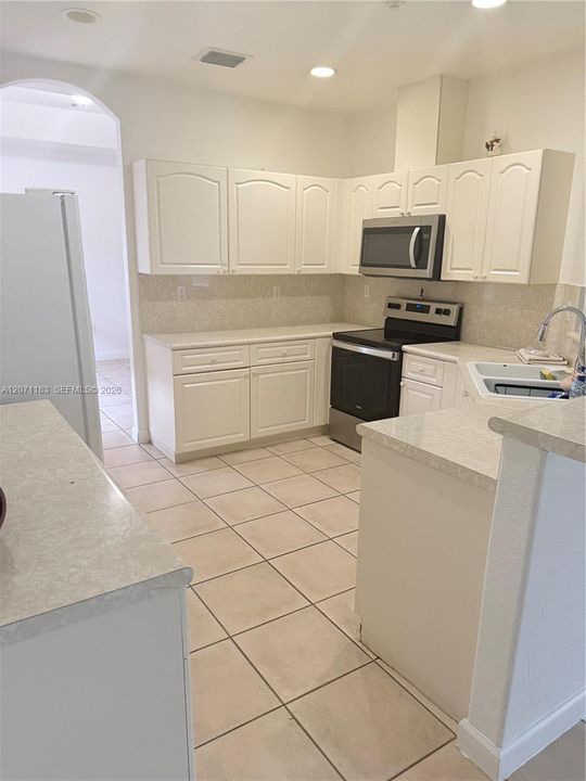 For Rent: $4,500 (4 beds, 3 baths, 2459 Square Feet)