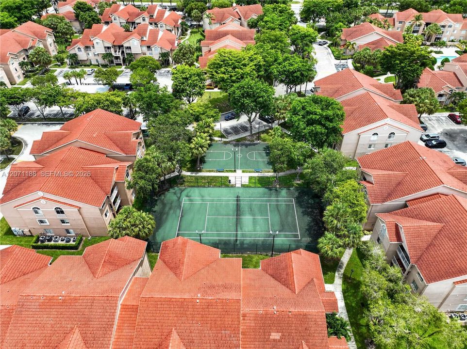 En Venta: $259,900 (2 camas, 1 baños, 891 Pies cuadrados)