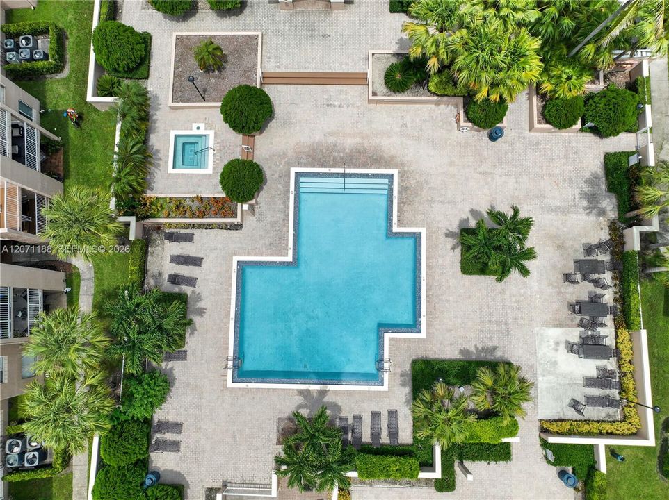 En Venta: $259,900 (2 camas, 1 baños, 891 Pies cuadrados)