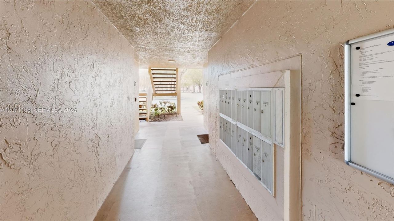 En Venta: $259,900 (2 camas, 1 baños, 891 Pies cuadrados)