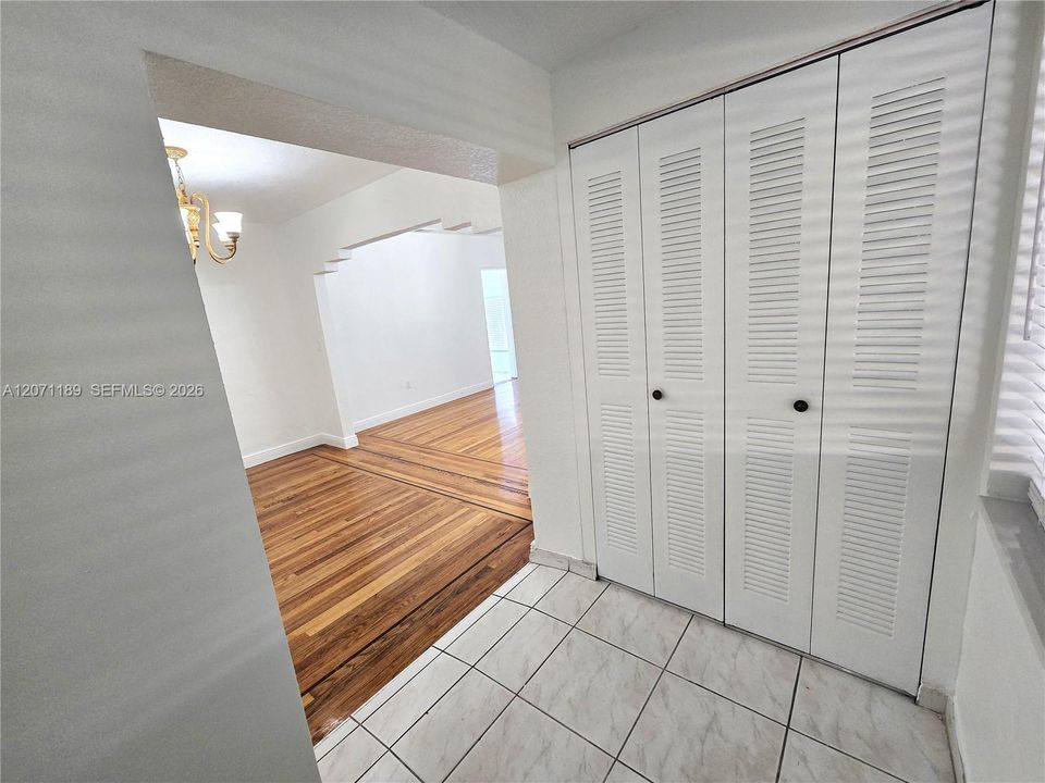 En Renta: $5,700 (5 camas, 2 baños, 1898 Pies cuadrados)