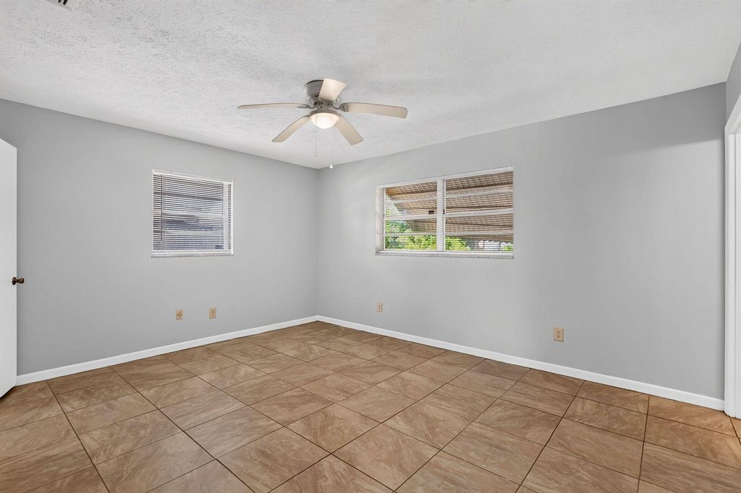 22-web-or-mls-5P1A6754