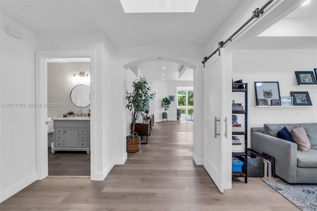 For Sale: $550,000 (3 beds, 2 baths, 1860 Square Feet)