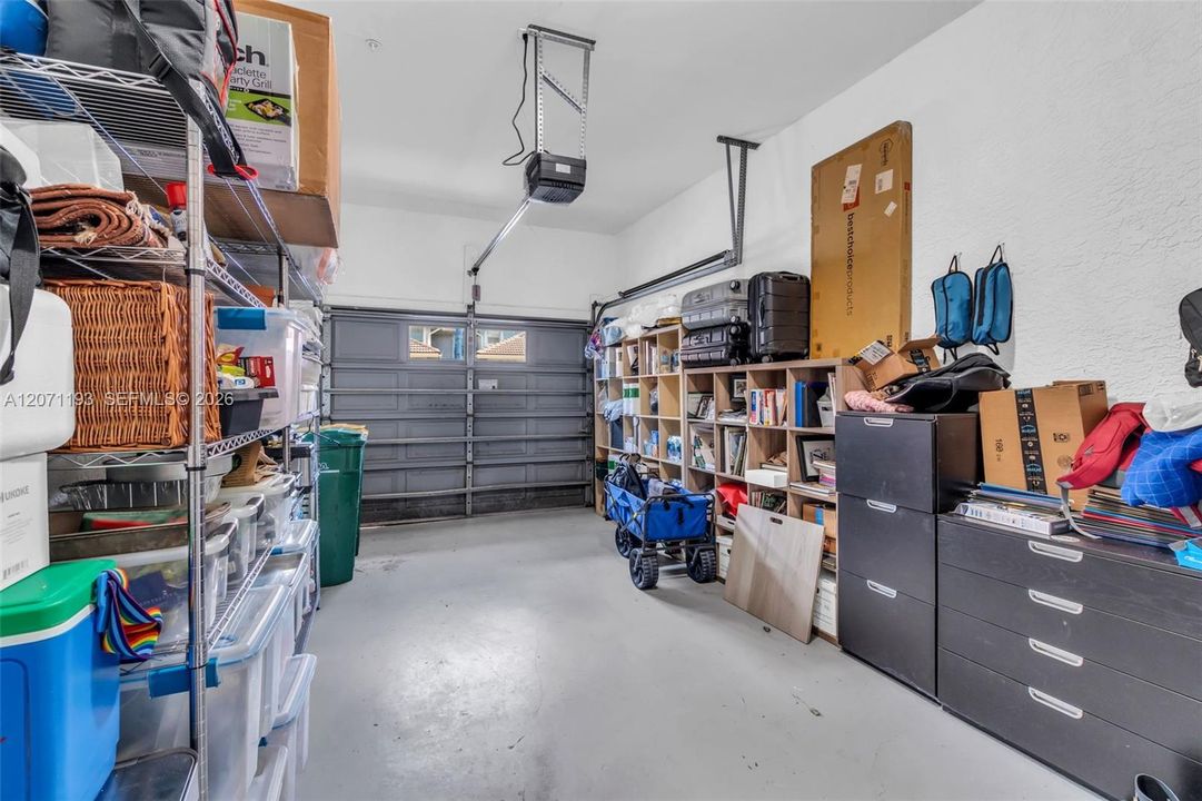 For Sale: $550,000 (3 beds, 2 baths, 1860 Square Feet)
