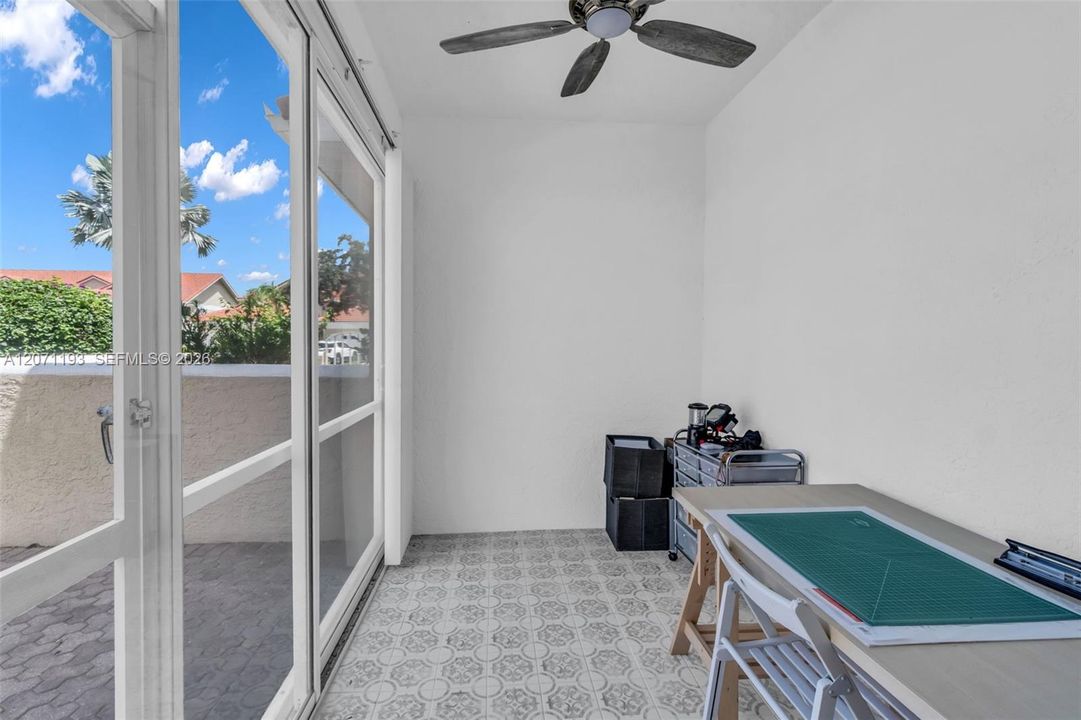 For Sale: $550,000 (3 beds, 2 baths, 1860 Square Feet)