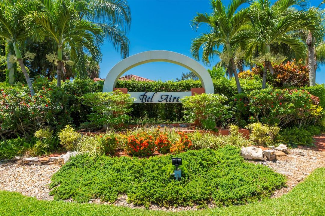 For Sale: $749,500 (2 beds, 2 baths, 2376 Square Feet)
