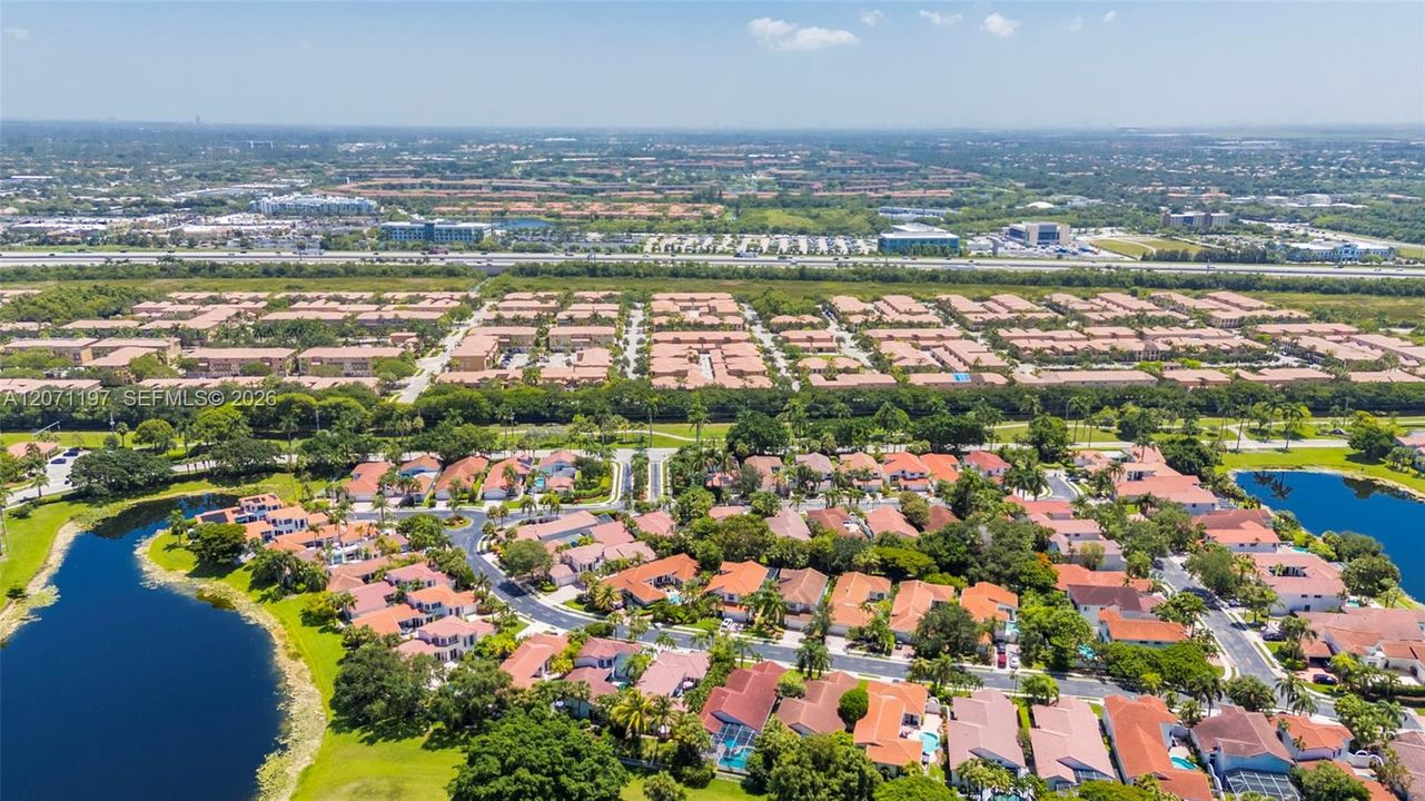 For Sale: $749,500 (2 beds, 2 baths, 2376 Square Feet)