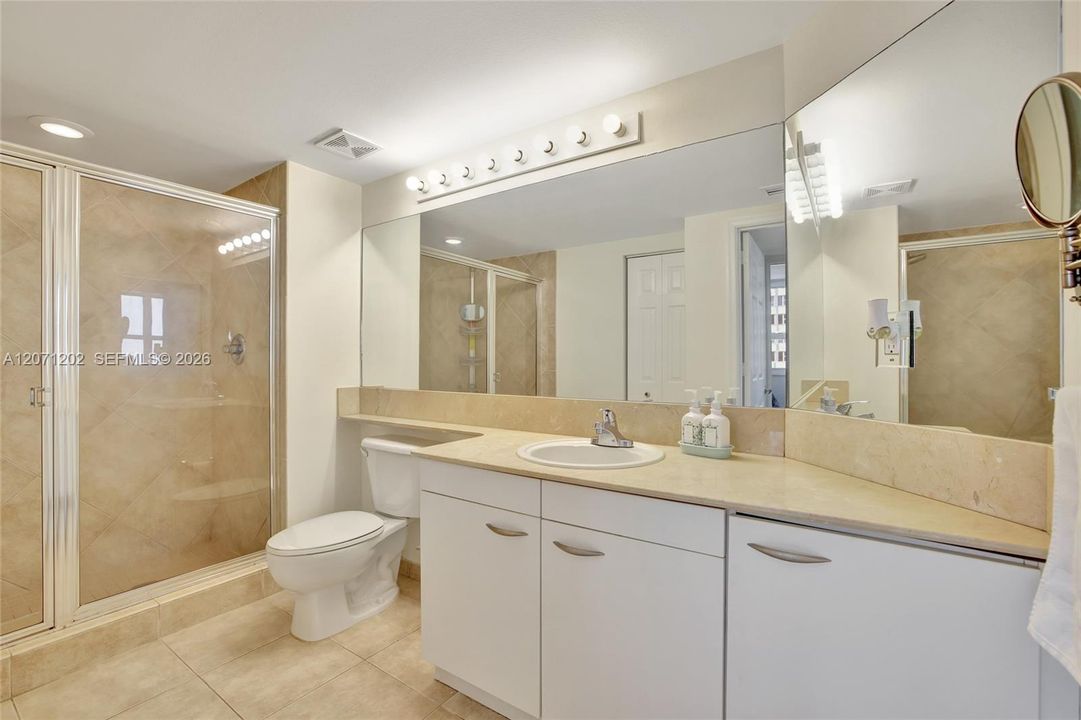 For Rent: $4,500 (2 beds, 2 baths, 1490 Square Feet)
