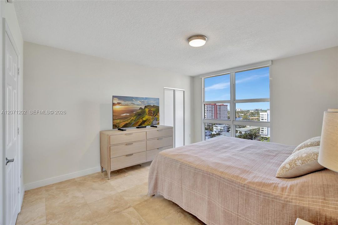 For Rent: $4,500 (2 beds, 2 baths, 1490 Square Feet)