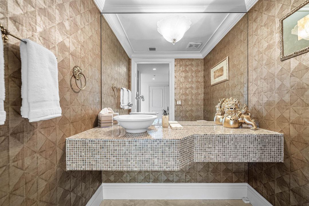 036-3700SouthOceanBoulevard-404-Highland