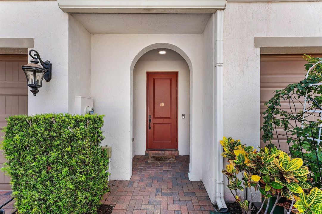 004-10175AkensideDrive-BocaRaton-FL-3342