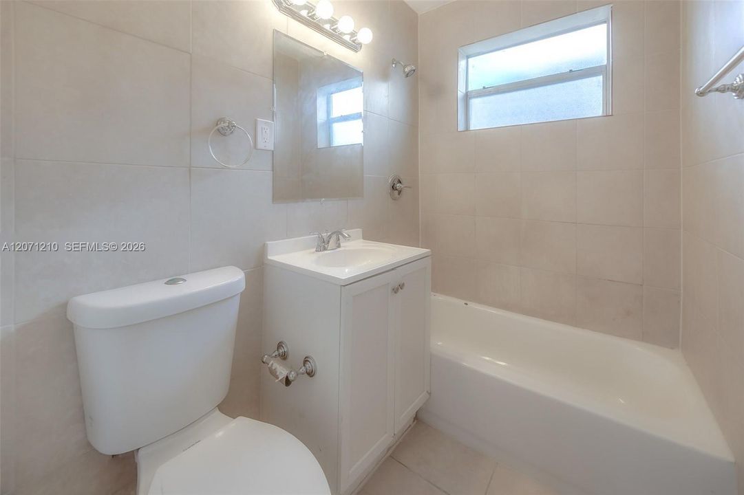 For Sale: $324,900 (3 beds, 1 baths, 1101 Square Feet)