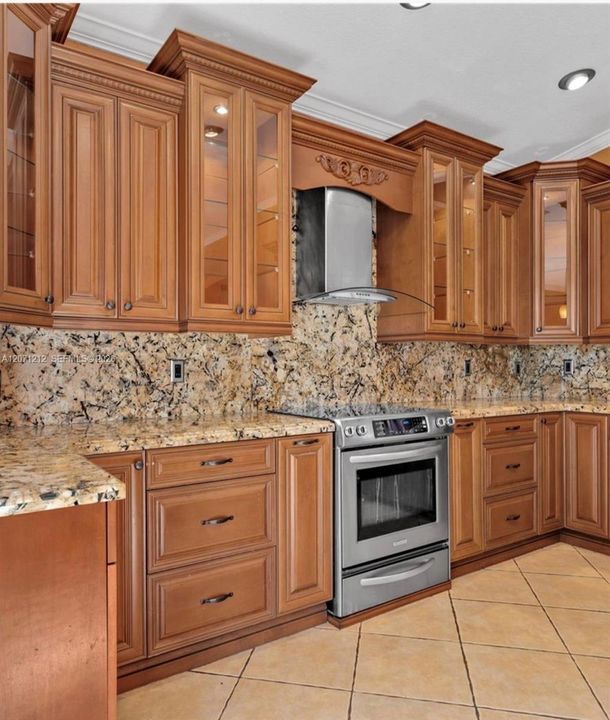 En Renta: $5,000 (5 camas, 3 baños, 1908 Pies cuadrados)