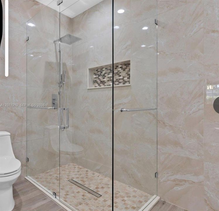En Renta: $5,000 (5 camas, 3 baños, 1908 Pies cuadrados)