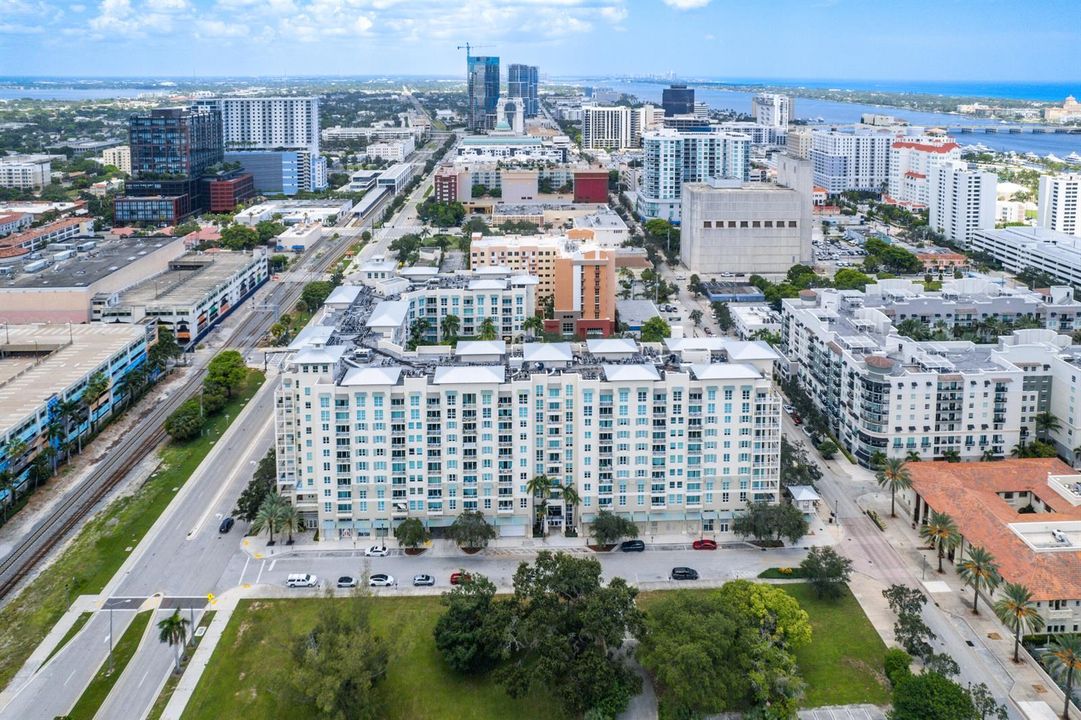 039-480HibiscusStreet-WestPalmBeach-FL-3