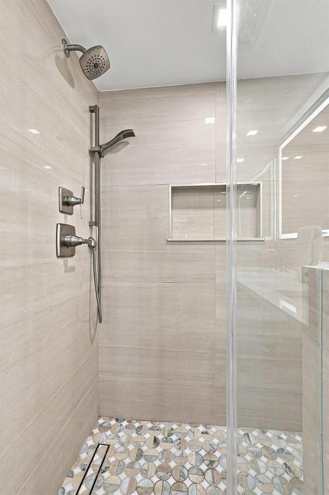 25_primary bathroom