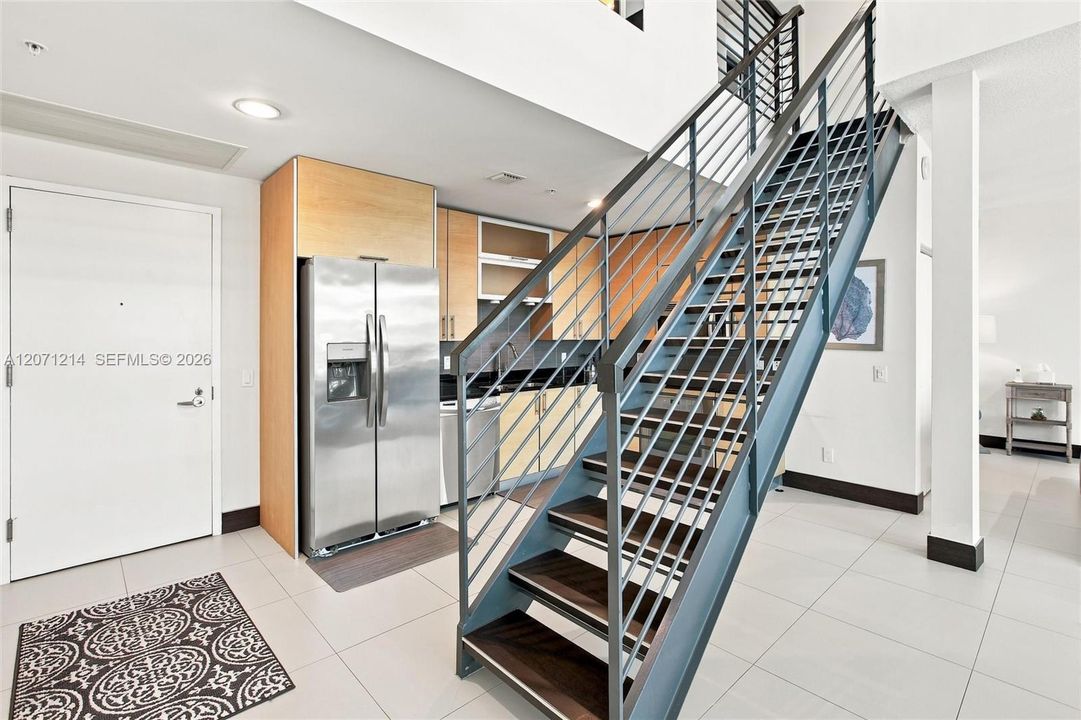 For Sale: $720,000 (2 beds, 3 baths, 1467 Square Feet)