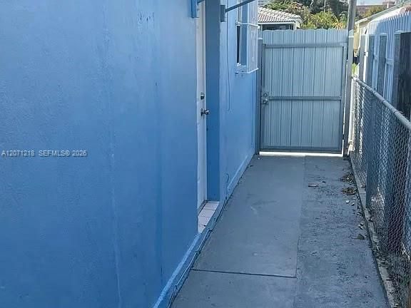For Rent: $3,200 (3 beds, 2 baths, 1218 Square Feet)