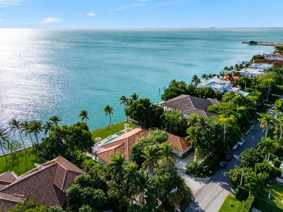 En Venta: $19,900,000 (5 camas, 4 baños, 3085 Pies cuadrados)