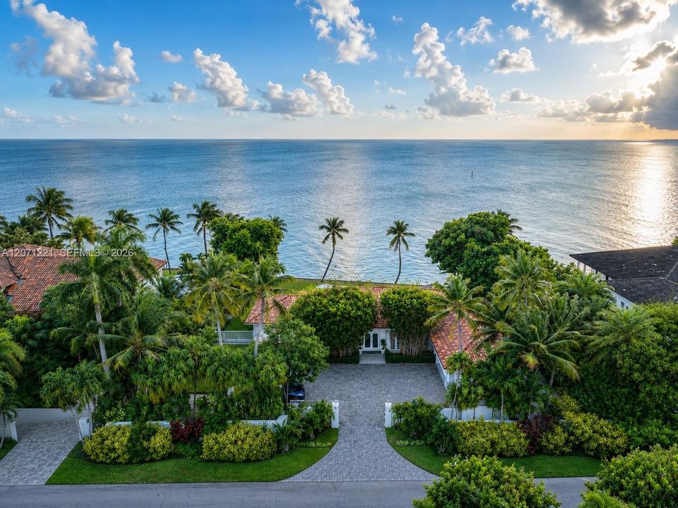 En Venta: $19,900,000 (5 camas, 4 baños, 3085 Pies cuadrados)