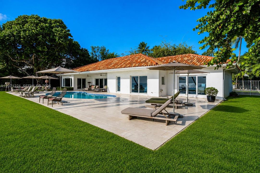 En Venta: $19,900,000 (5 camas, 4 baños, 3085 Pies cuadrados)