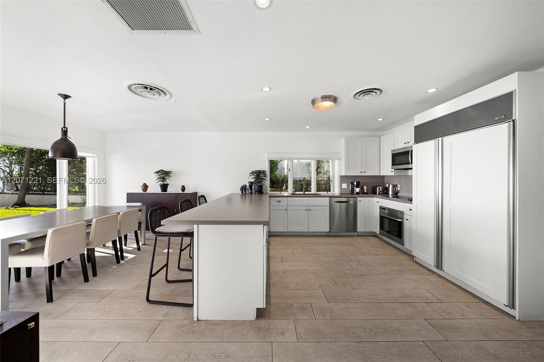 En Venta: $19,900,000 (5 camas, 4 baños, 3085 Pies cuadrados)