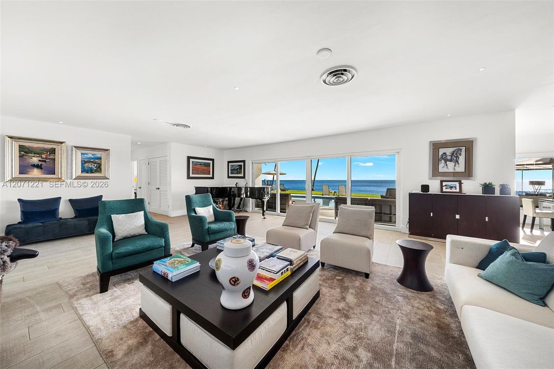 En Venta: $19,900,000 (5 camas, 4 baños, 3085 Pies cuadrados)