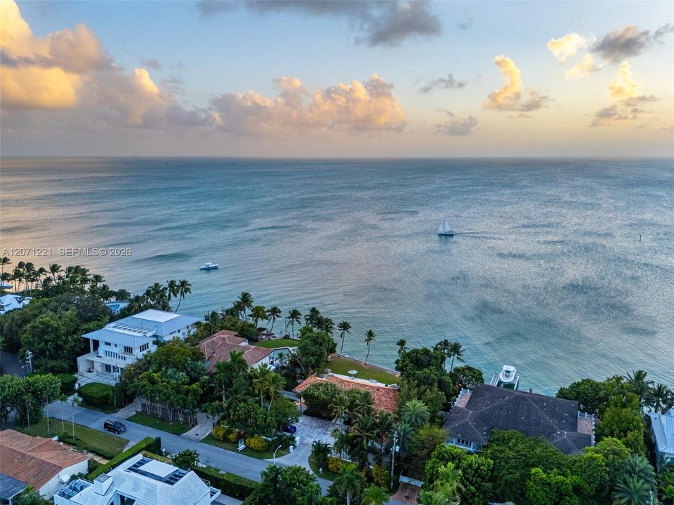 En Venta: $19,900,000 (5 camas, 4 baños, 3085 Pies cuadrados)