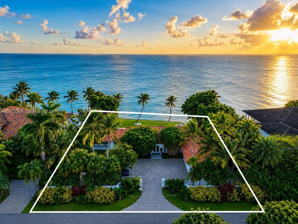 En Venta: $19,900,000 (5 camas, 4 baños, 3085 Pies cuadrados)
