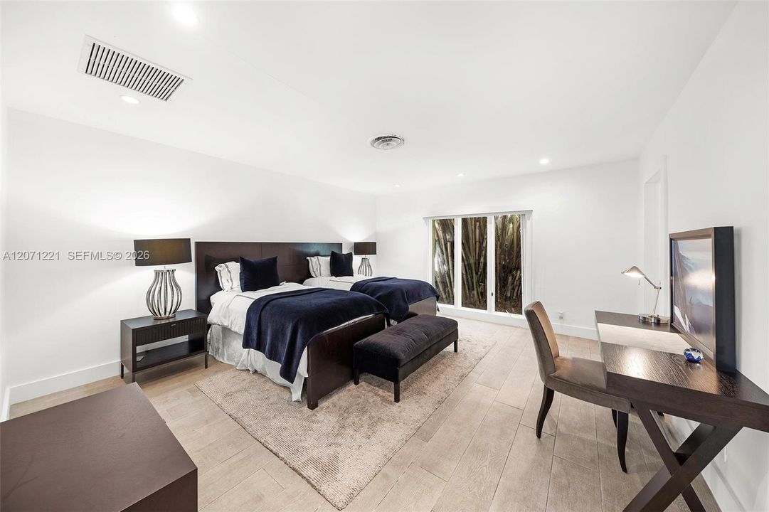 En Venta: $19,900,000 (5 camas, 4 baños, 3085 Pies cuadrados)
