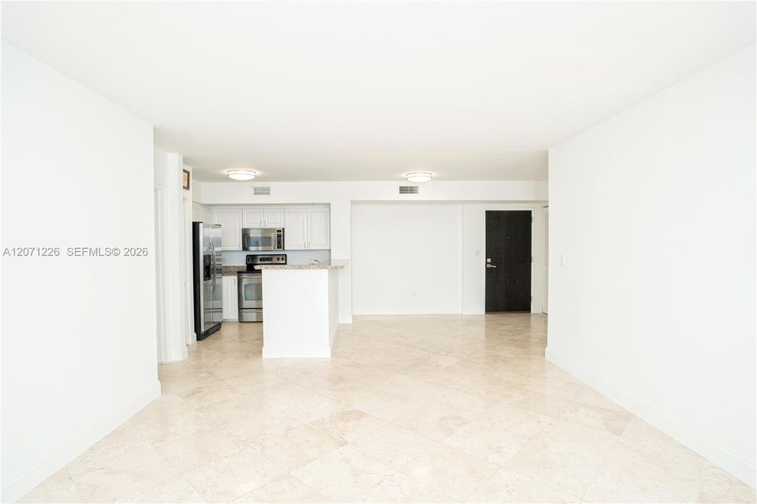 For Rent: $6,250 (2 beds, 2 baths, 1090 Square Feet)