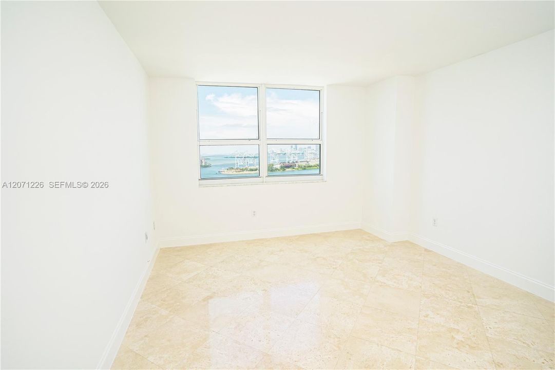 For Rent: $6,250 (2 beds, 2 baths, 1090 Square Feet)