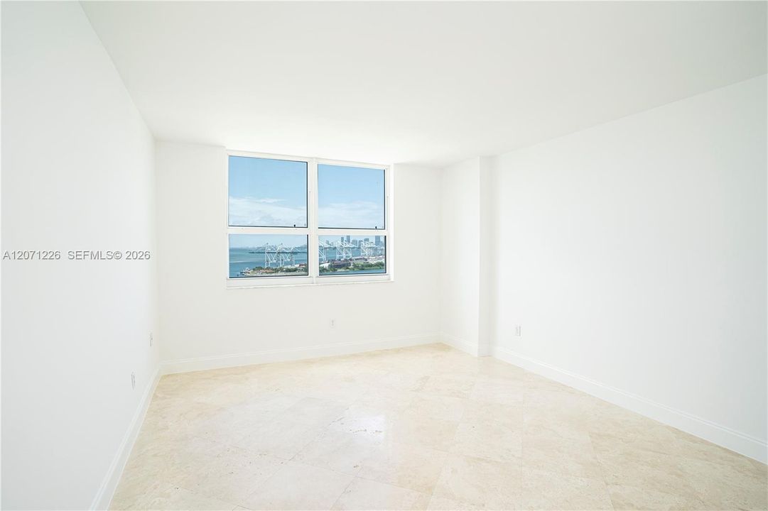 For Rent: $6,250 (2 beds, 2 baths, 1090 Square Feet)