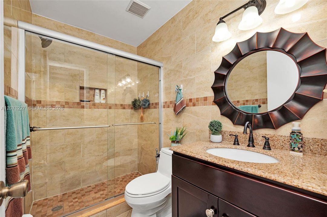 For Sale: $595,000 (3 beds, 2 baths, 1293 Square Feet)